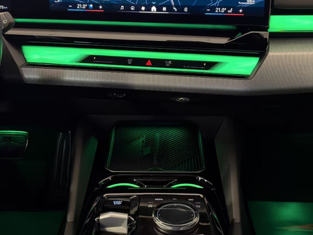 BMW i5