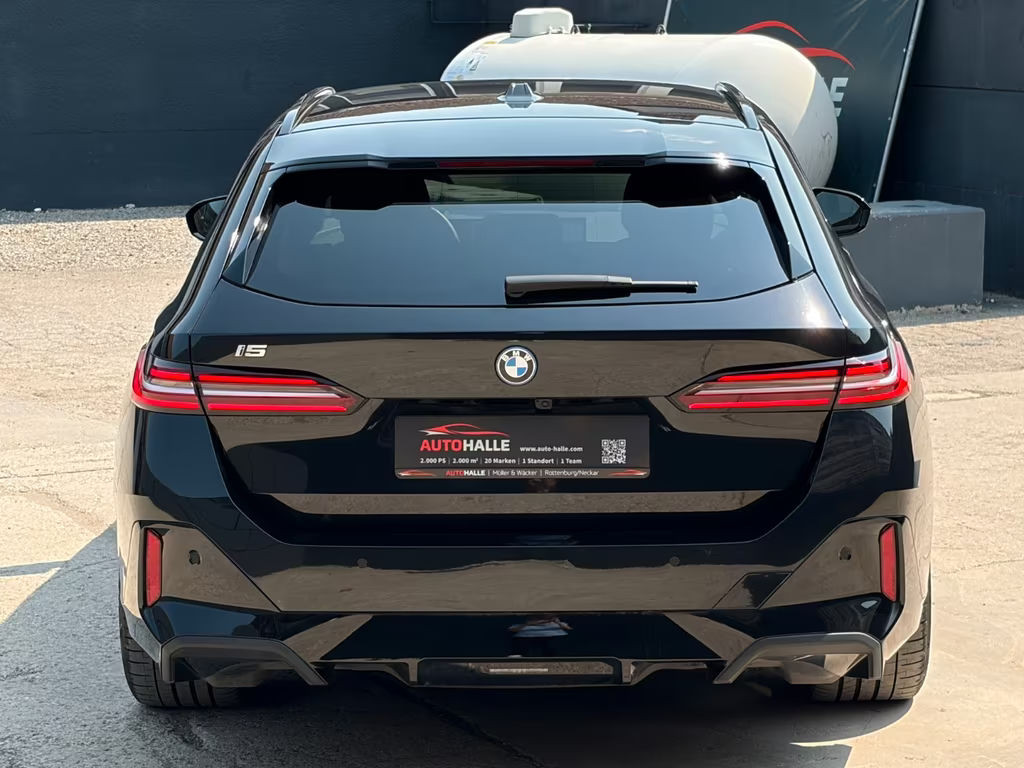 BMW i5