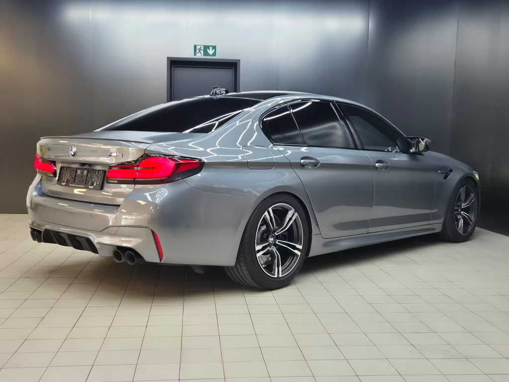 BMW M5