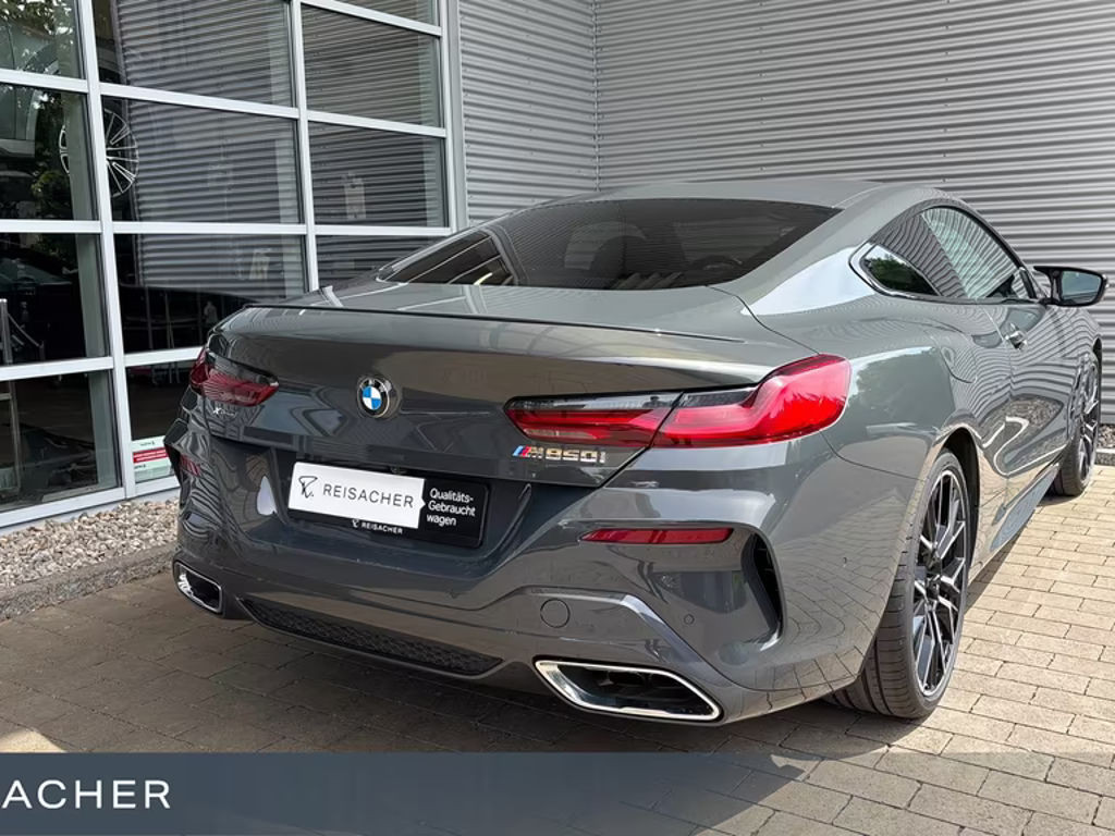 BMW M850