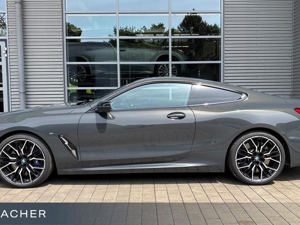 BMW M850