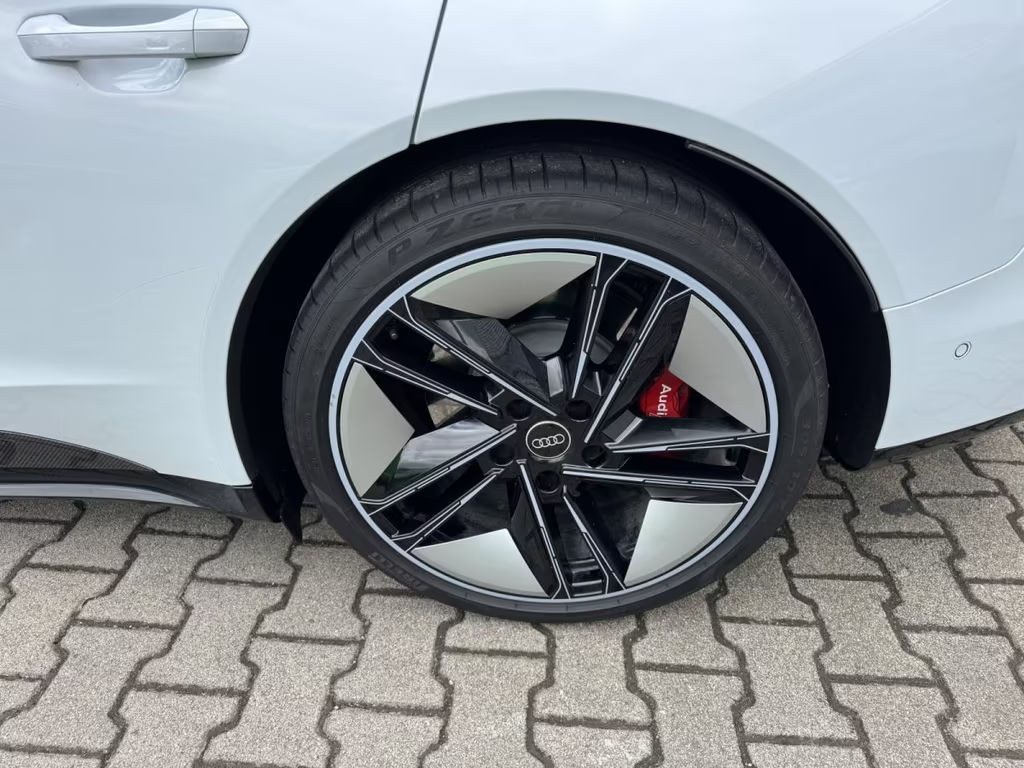 Audi RS e-tron GT
