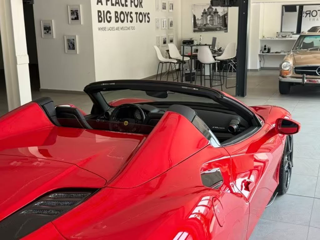 Ferrari F8