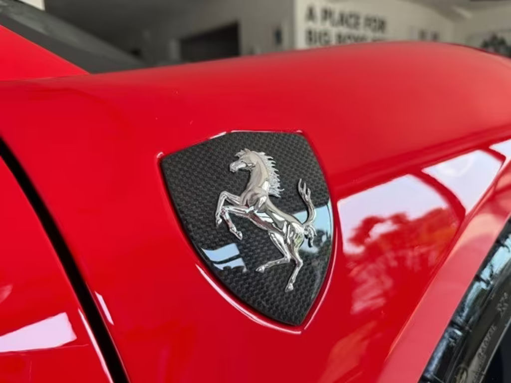 Ferrari F8