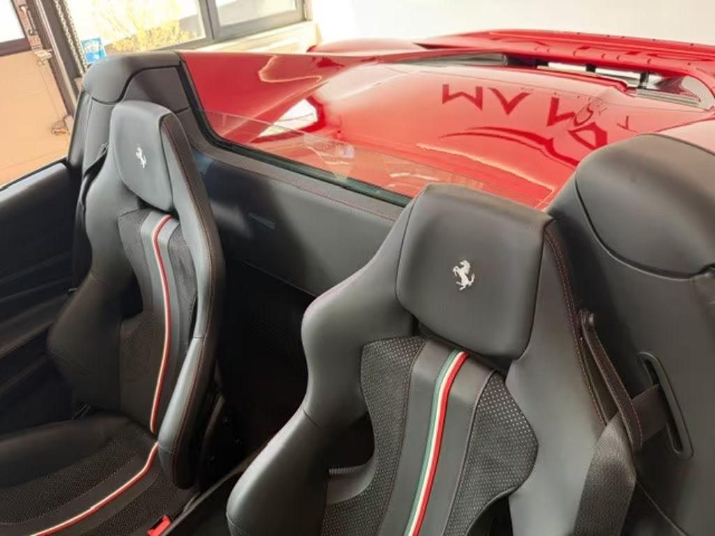 Ferrari F8