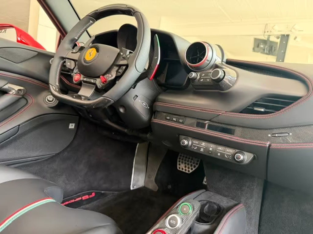 Ferrari F8