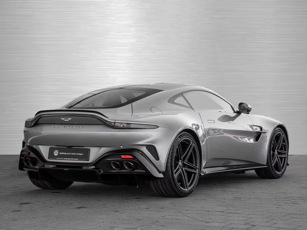 Aston Martin V8 Vantage