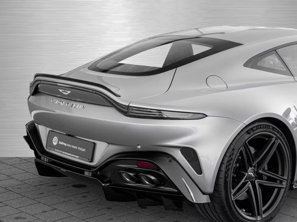 Aston Martin V8 Vantage