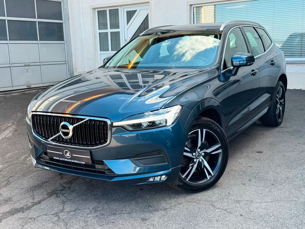 Volvo XC60 AWD Momentum R-Design