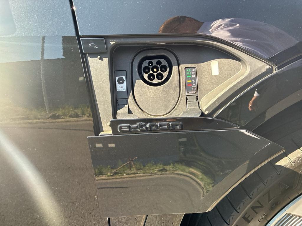 Audi Q8 e-tron