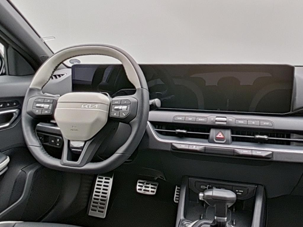 Kia K4