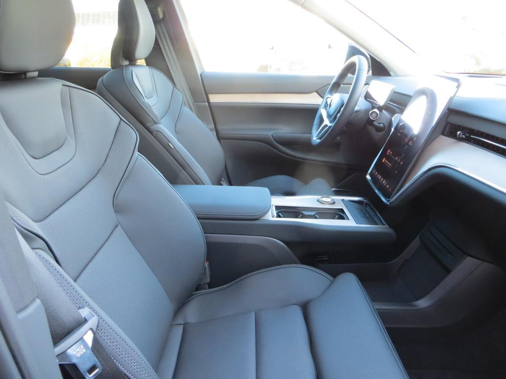 Volvo EX90