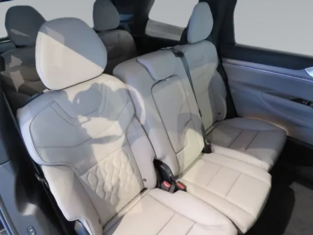 Volvo EX90
