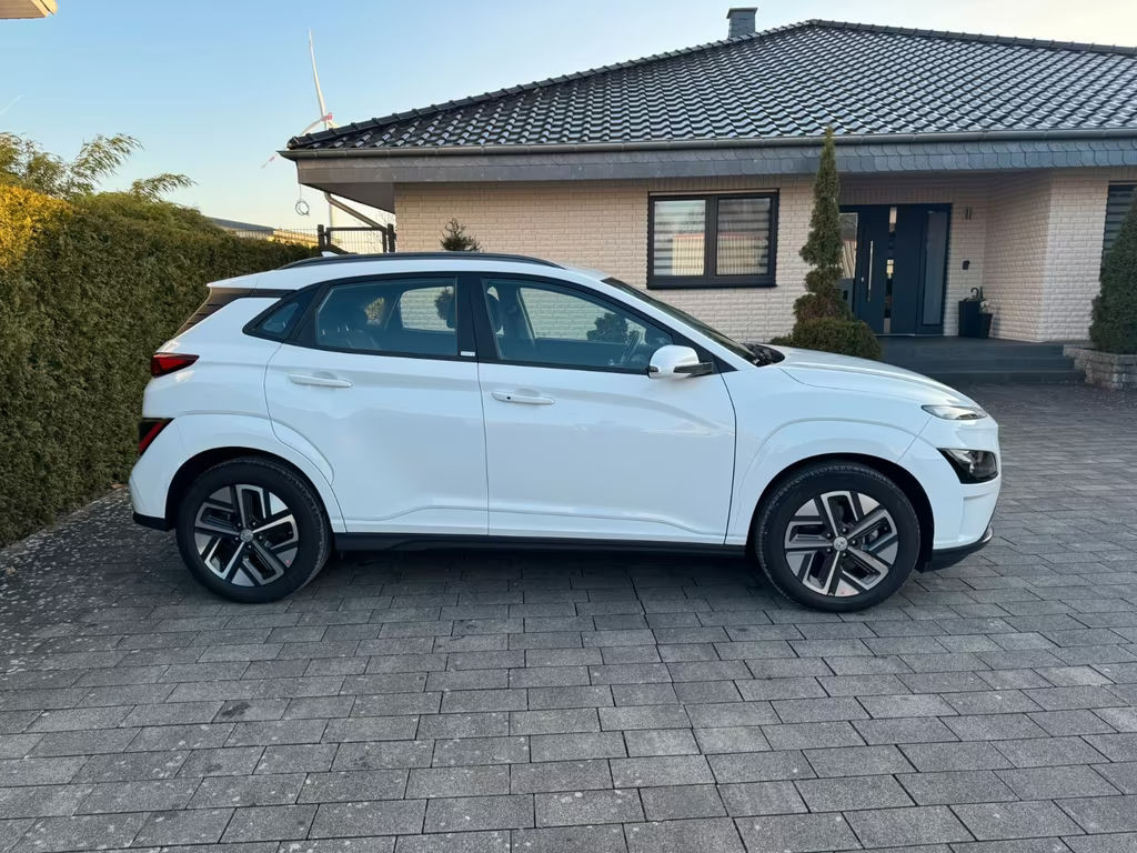Hyundai Kona Electric Select