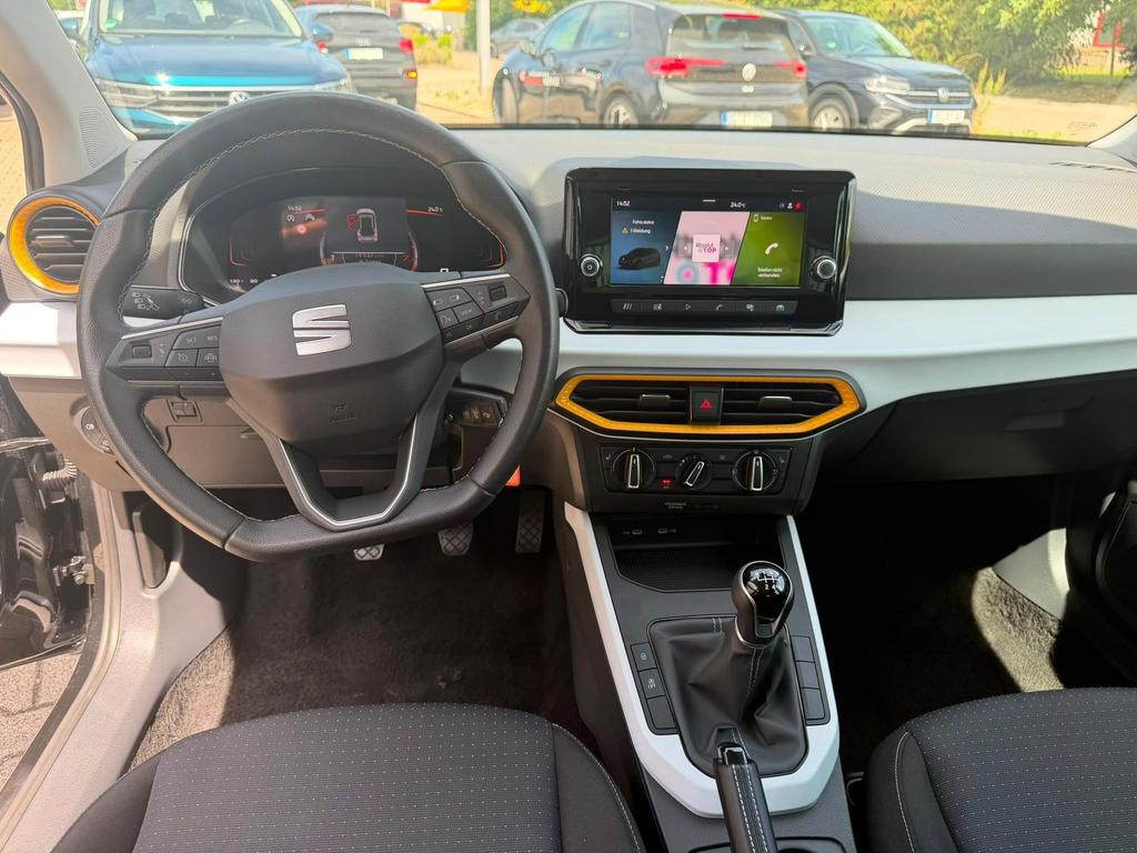 Seat Arona
