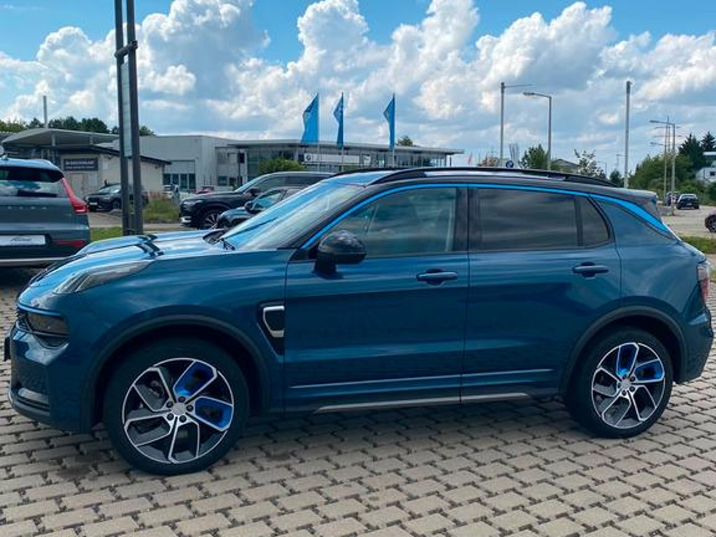 Lynk&Co 01