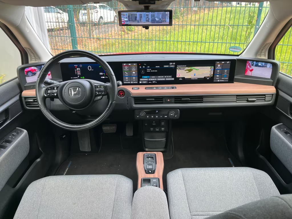 Honda e