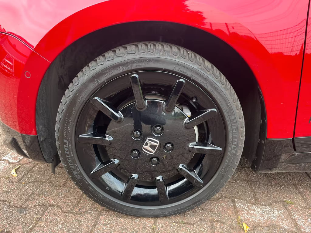 Honda e
