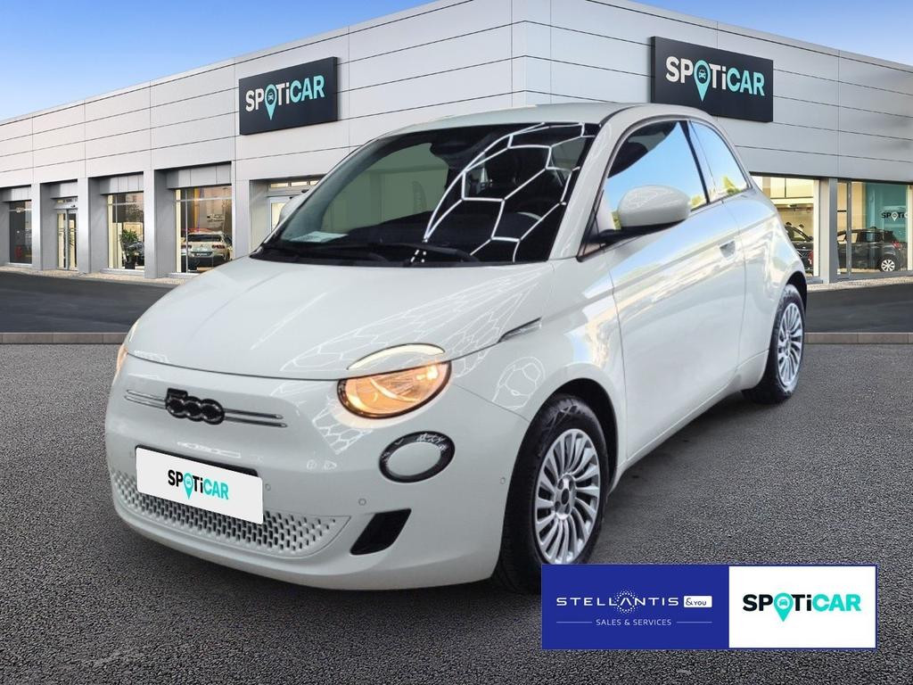 Fiat 500e Base (42 kWh) LED,KAMERA