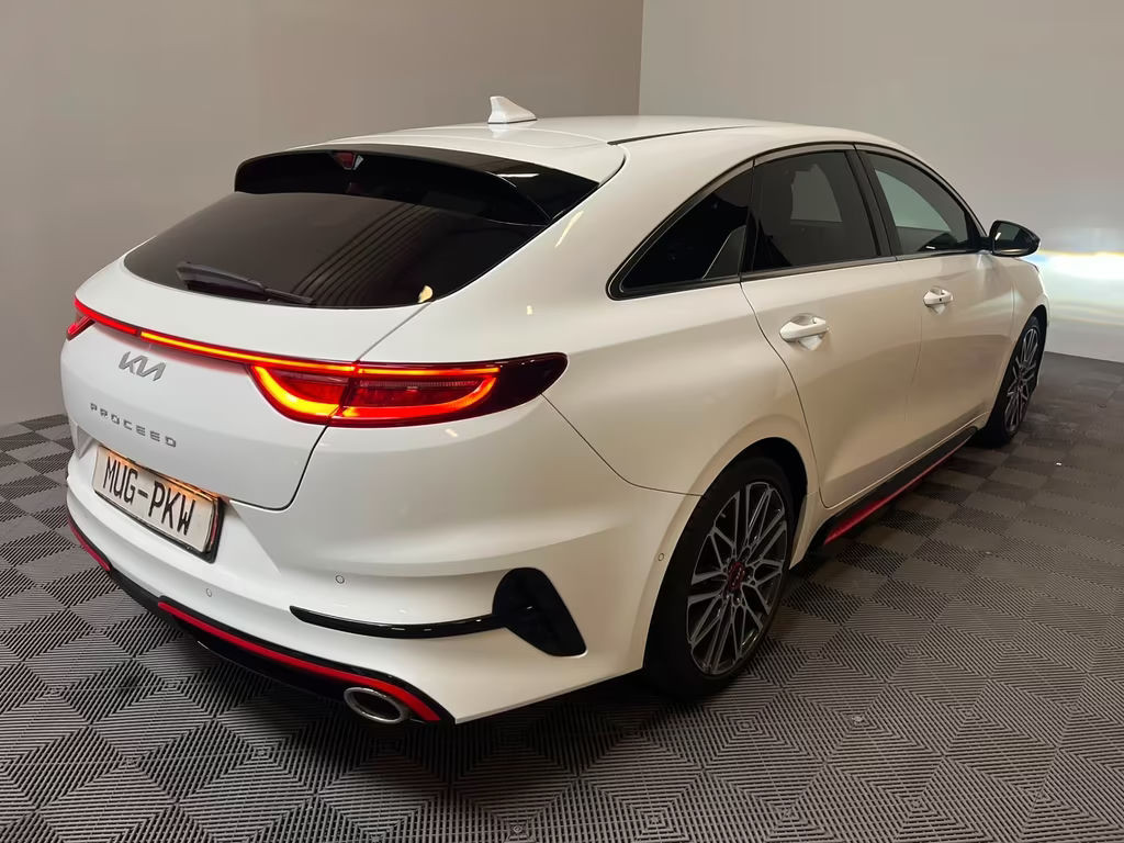 Kia ProCeed