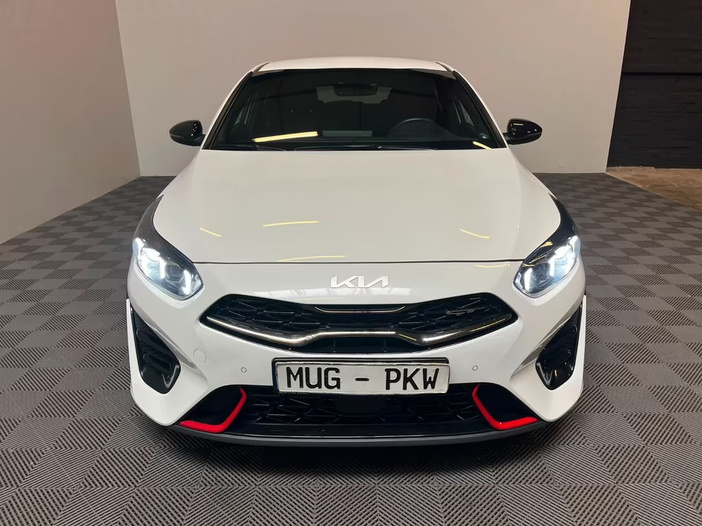 Kia ProCeed