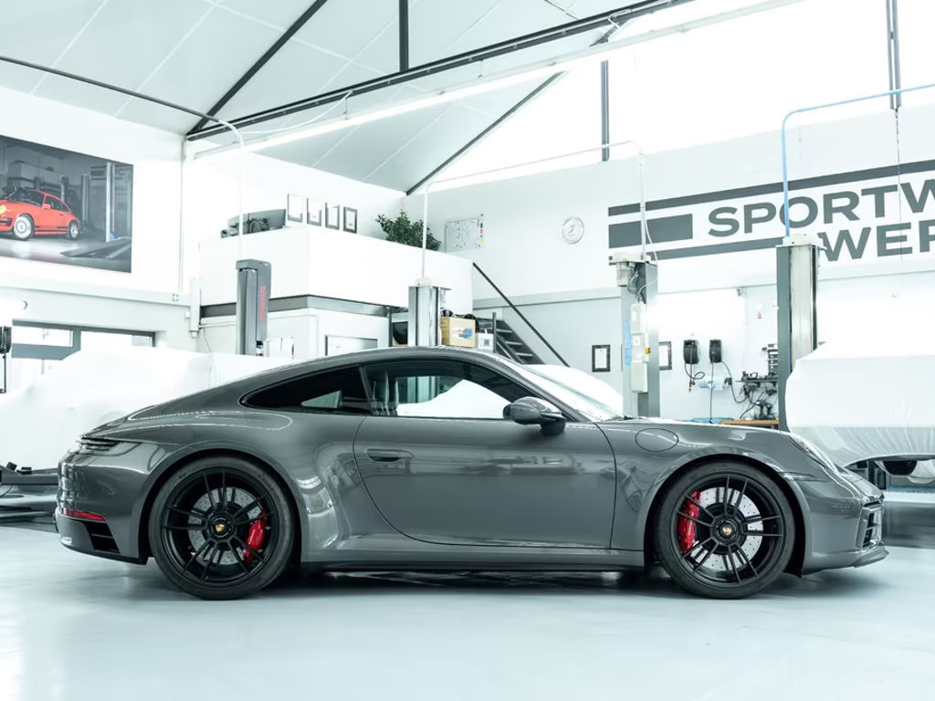Porsche 911