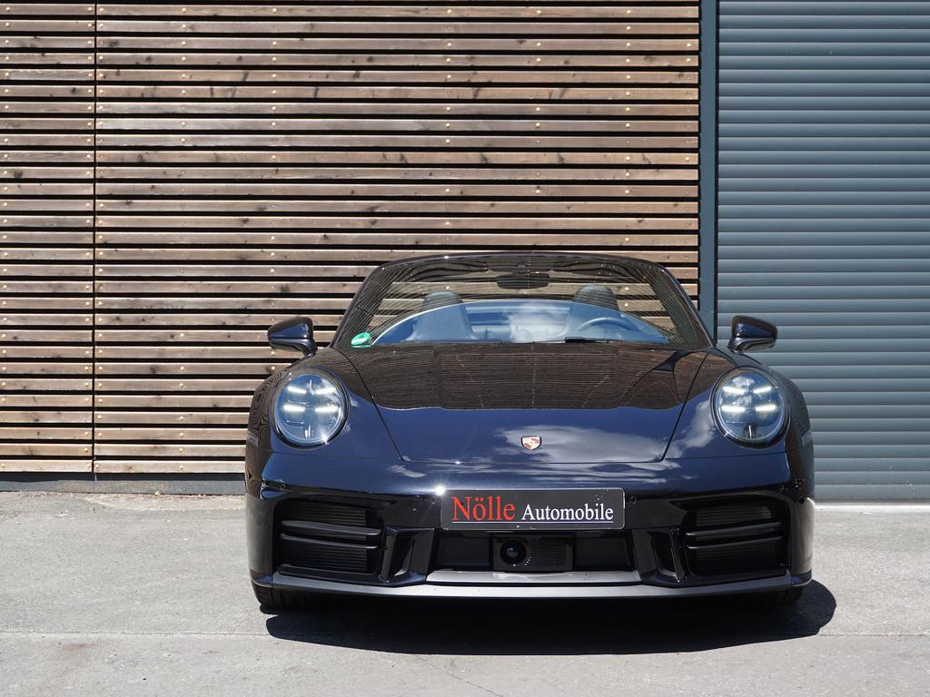 Porsche 911 992 Carrera Cabriolet