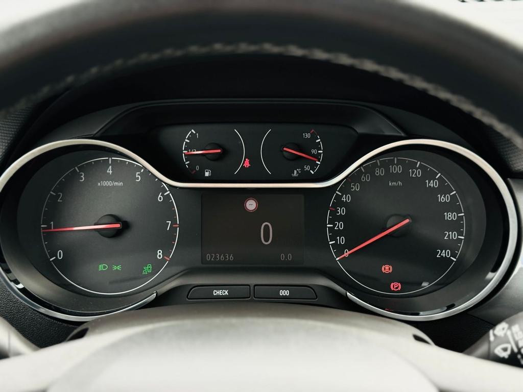 Opel Crossland X