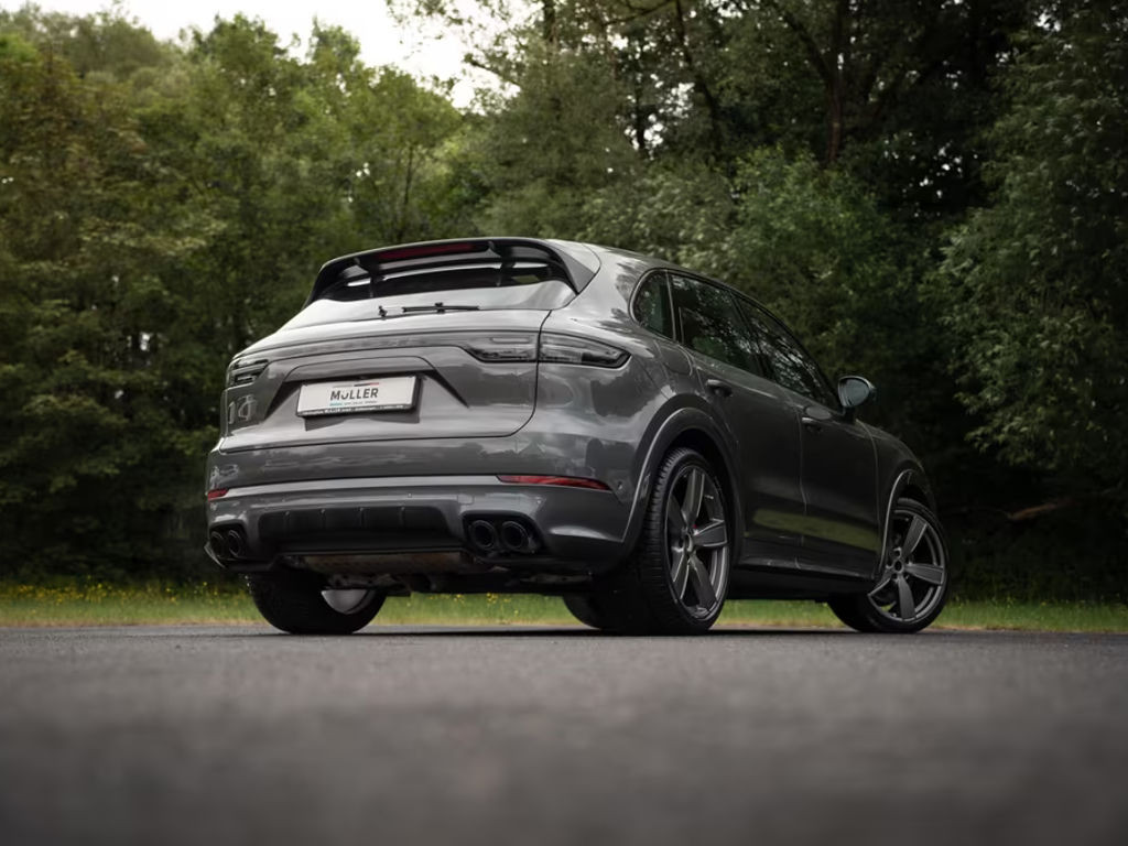 Porsche Cayenne GTS 4