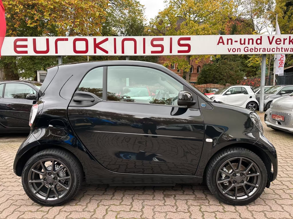 Smart EQ fortwo Brabus JBL 22kw onboard charger