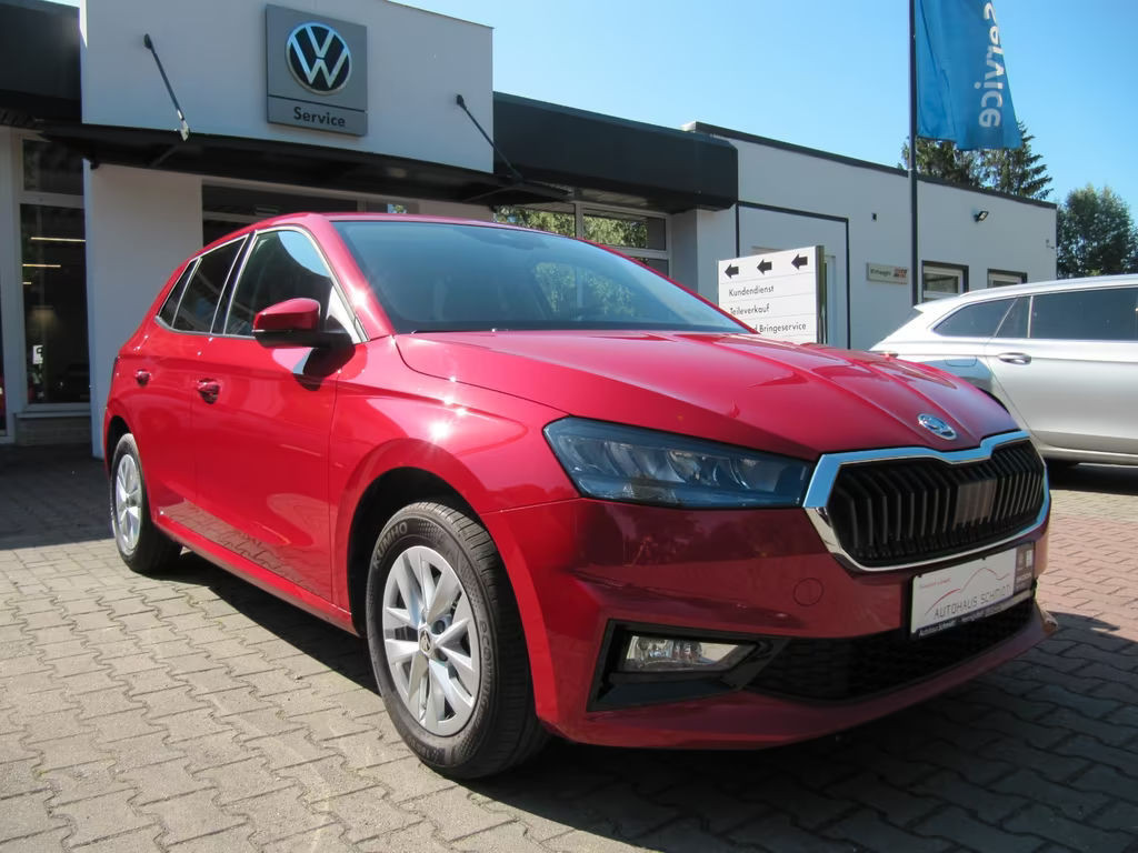 Skoda Fabia + AUTOMATIK+SITZHEIZUNG+PDC+LED