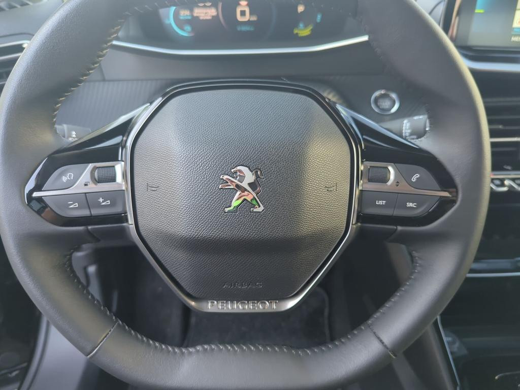 Peugeot e-2008
