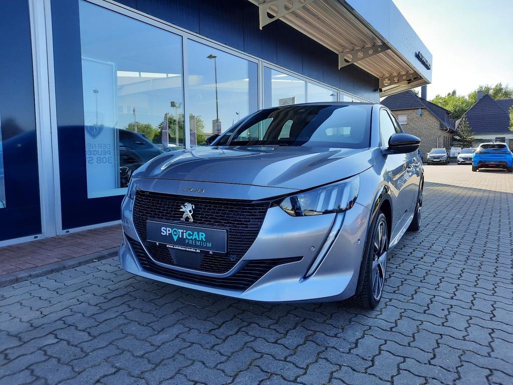 Peugeot e-208