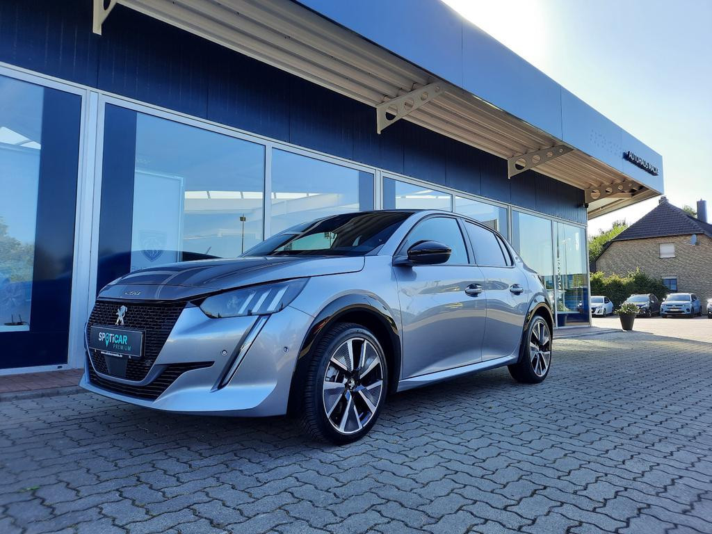 Peugeot e-208