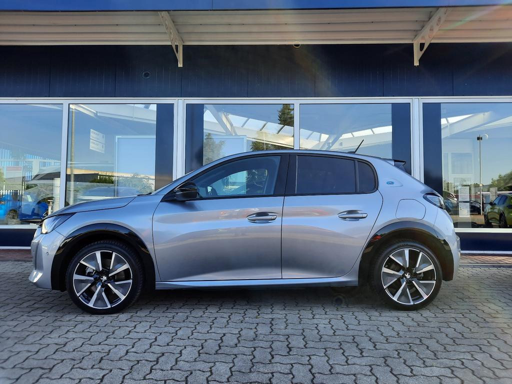 Peugeot e-208