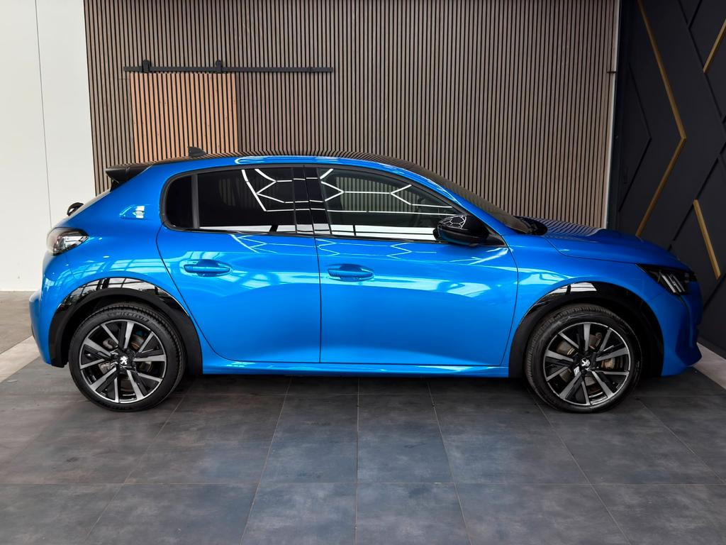 Peugeot e-208