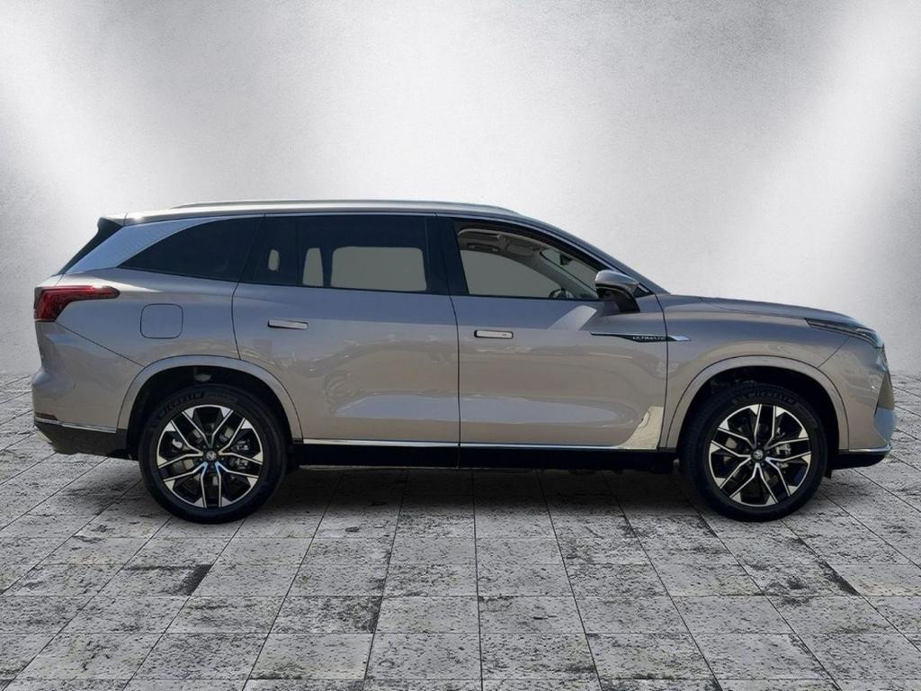 MG MGS9