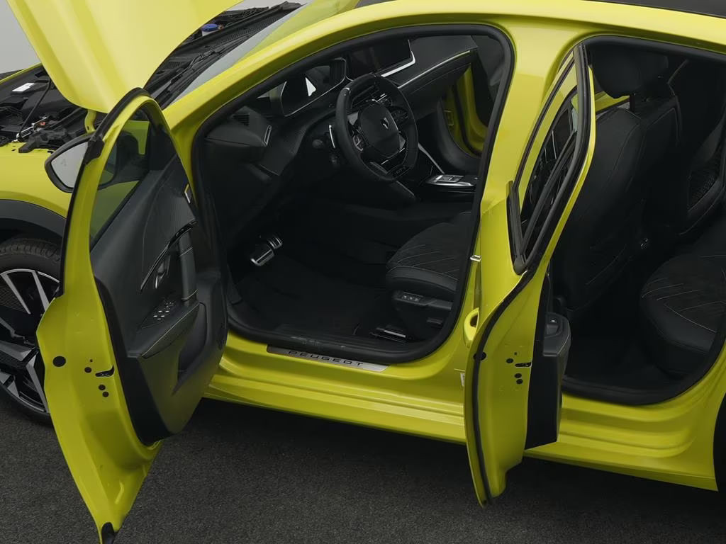 Peugeot e-208