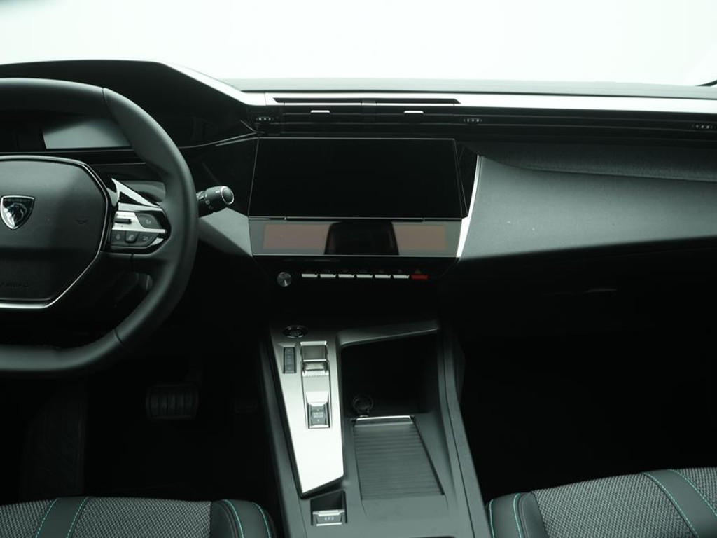 Peugeot e-308