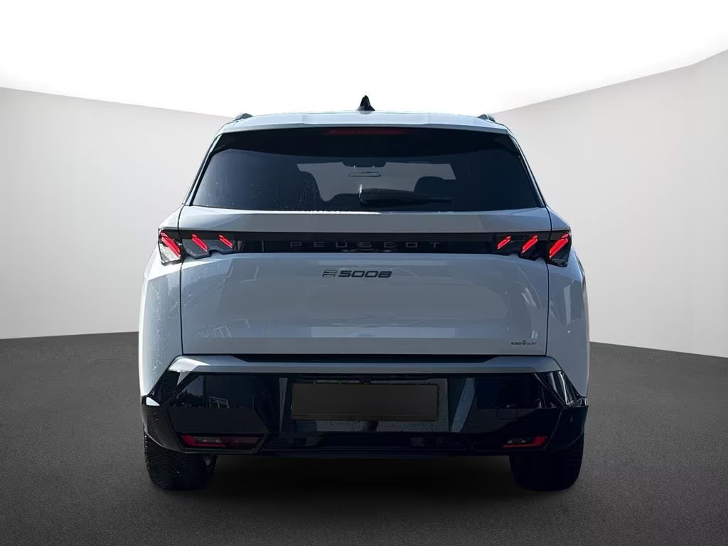 Peugeot E-5008