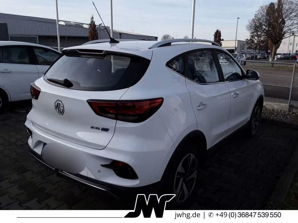 MG ZS