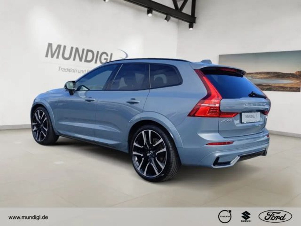 Volvo XC60 AWD Ultimate Dark