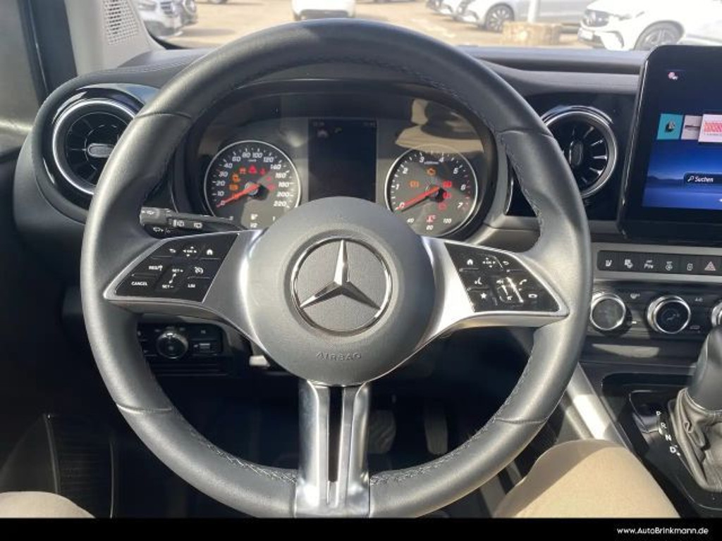 Mercedes-Benz T 180