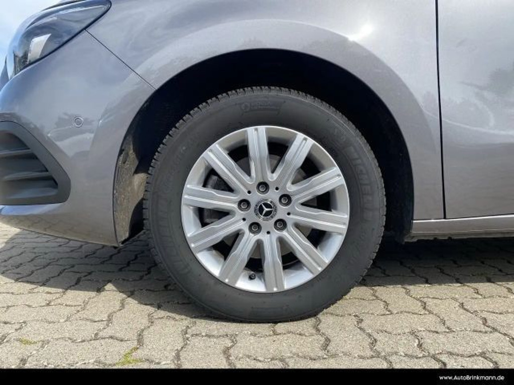 Mercedes-Benz T 180