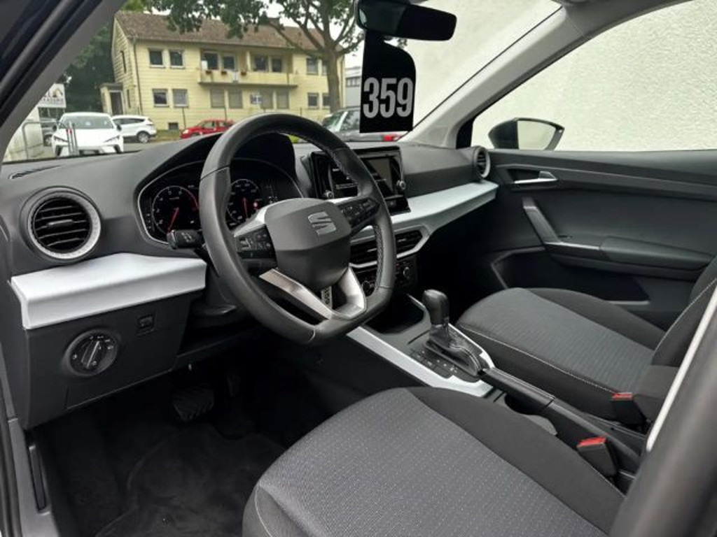 Seat Arona
