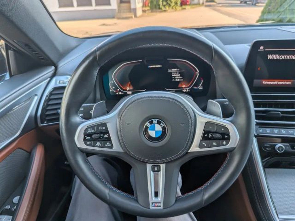 BMW M850