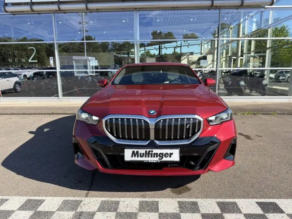 BMW i5