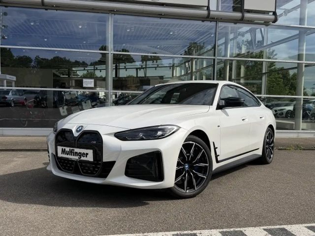 BMW i4