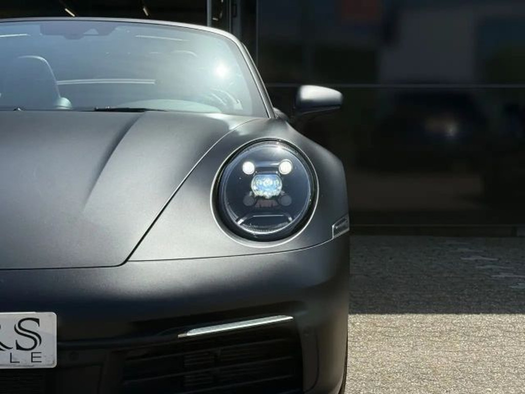Porsche 911 992 Carrera Cabriolet
