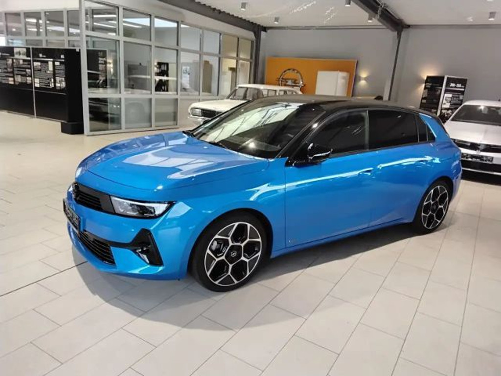 Opel Astra Ultimate